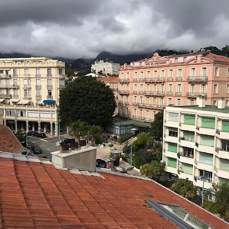 Lumineux Studio Sous Les Toits De Menton Exterior foto