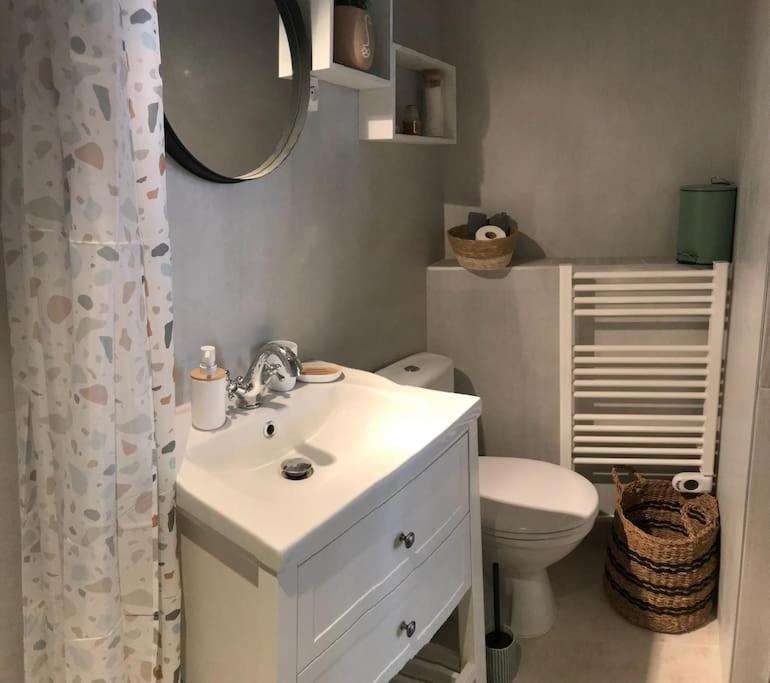 Lumineux Studio Sous Les Toits De Menton Exterior foto